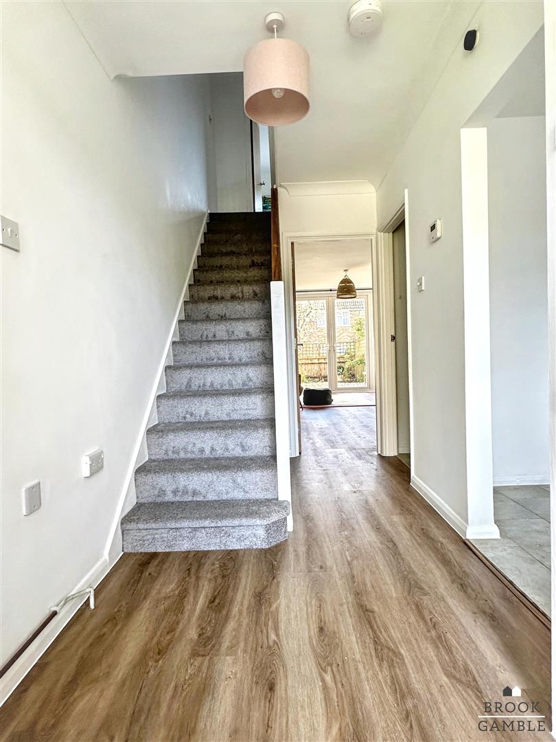 3 Bedroom House. Grassington Road in Eastbourne,  10